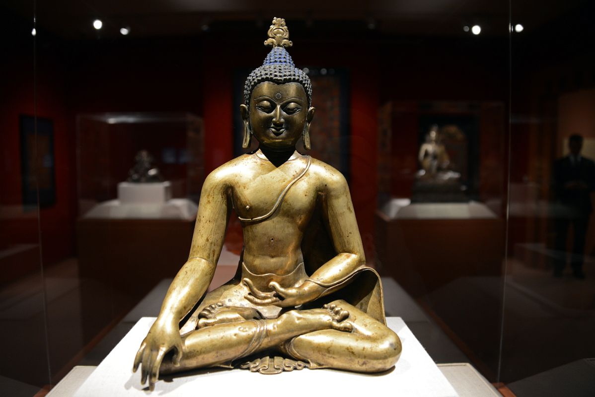 12-1 Seated Buddha Reaching Enlightenment, 11-12C, Central Tibet - New York Metropolitan Museum Of Art